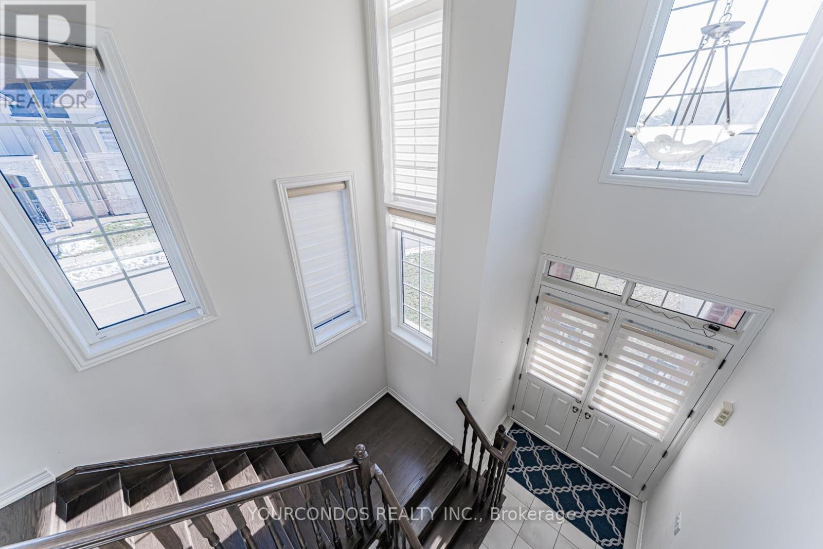 100 Beckett Avenue, East Gwillimbury (Holland Landing), Ontario  L9N 0S7 - Photo 25 - N12650316