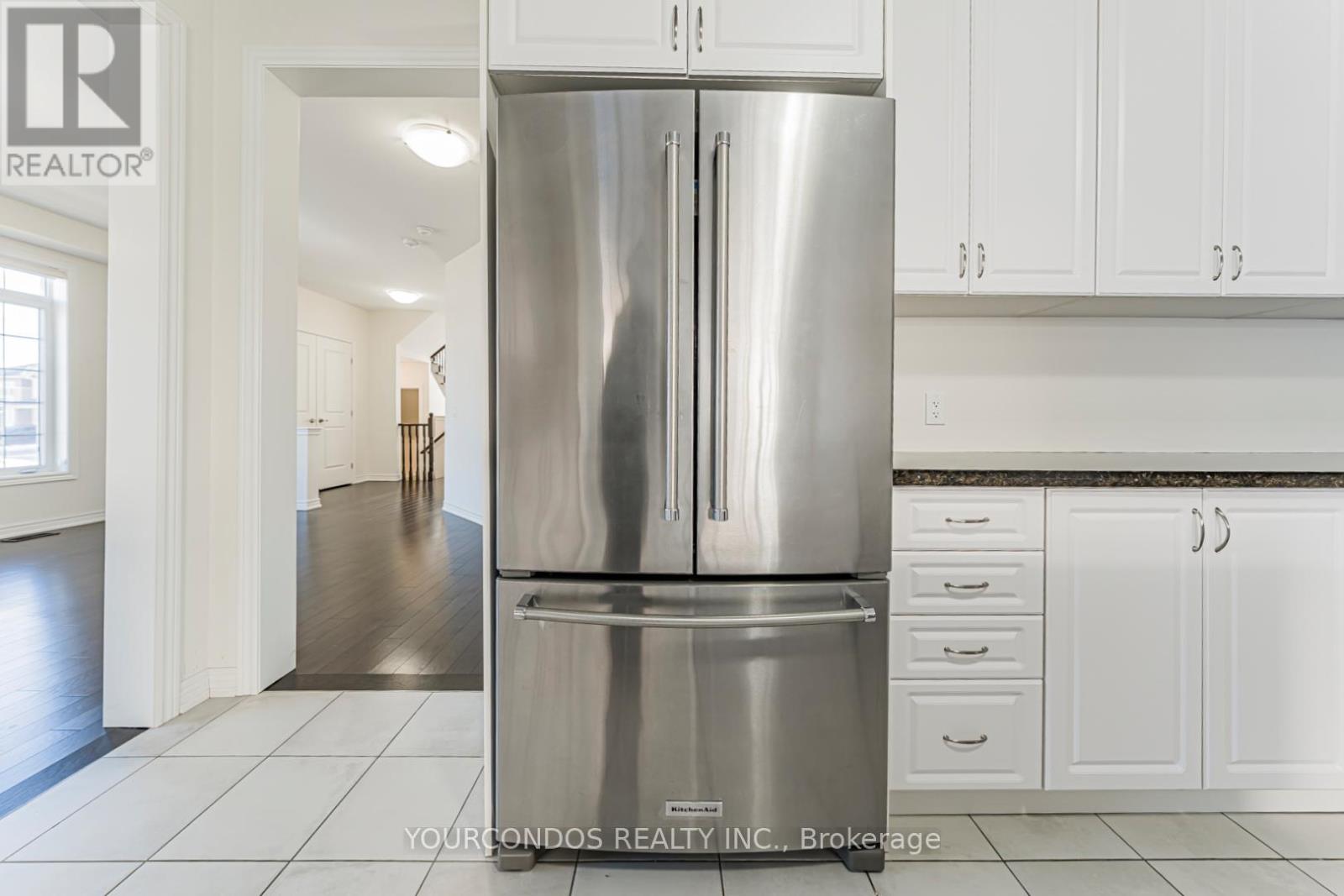 100 Beckett Avenue, East Gwillimbury (Holland Landing), Ontario  L9N 0S7 - Photo 17 - N12650316