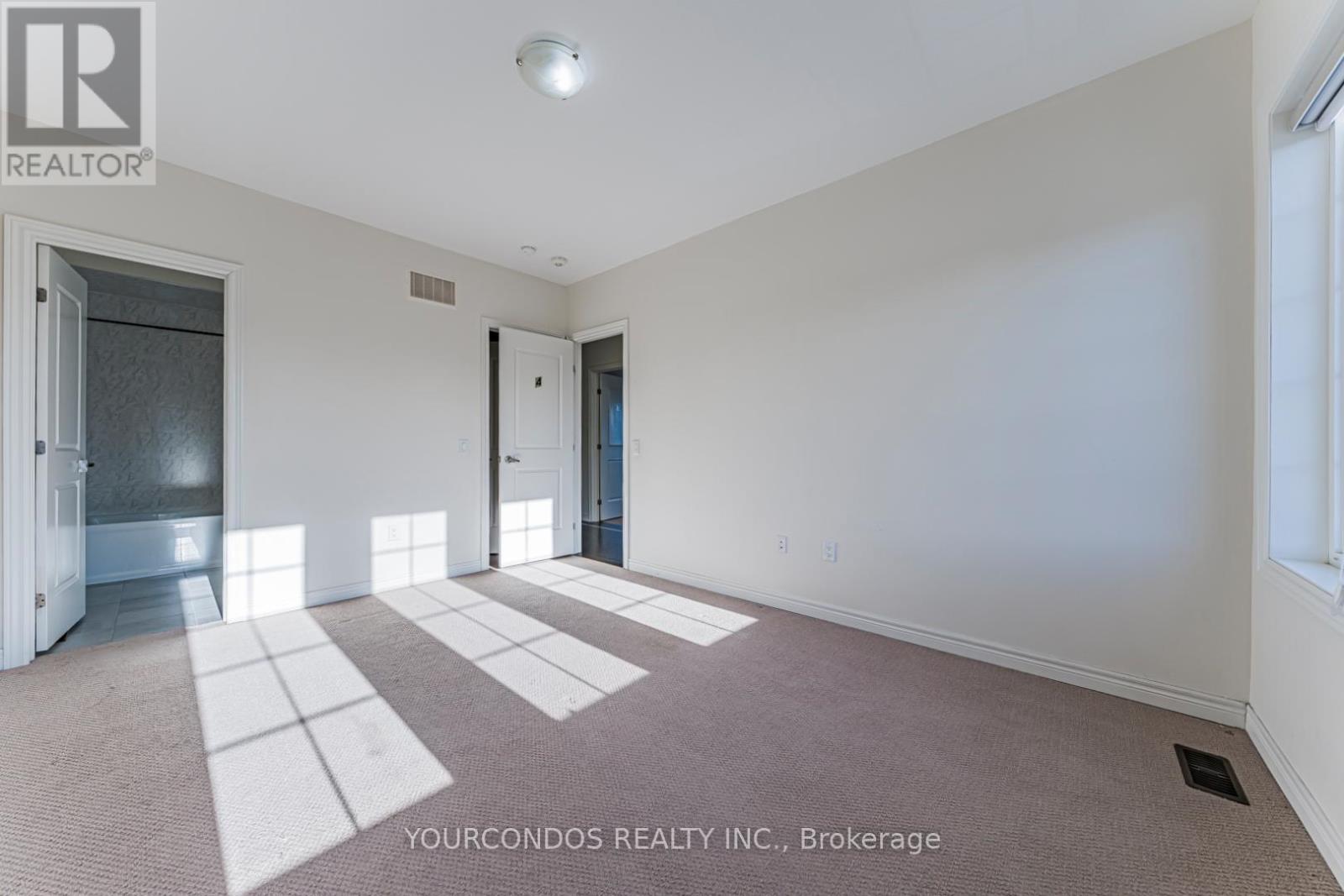 100 Beckett Avenue, East Gwillimbury (Holland Landing), Ontario  L9N 0S7 - Photo 36 - N12650316