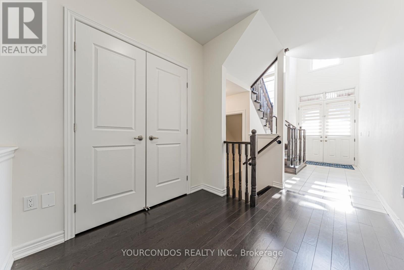 100 Beckett Avenue, East Gwillimbury (Holland Landing), Ontario  L9N 0S7 - Photo 8 - N12650316