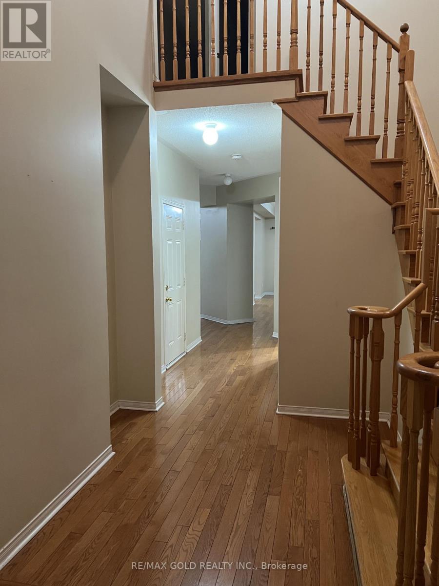 138 Degrassi Cove Circle, Brampton, Ontario  L6X 0N8 - Photo 5 - W12650672