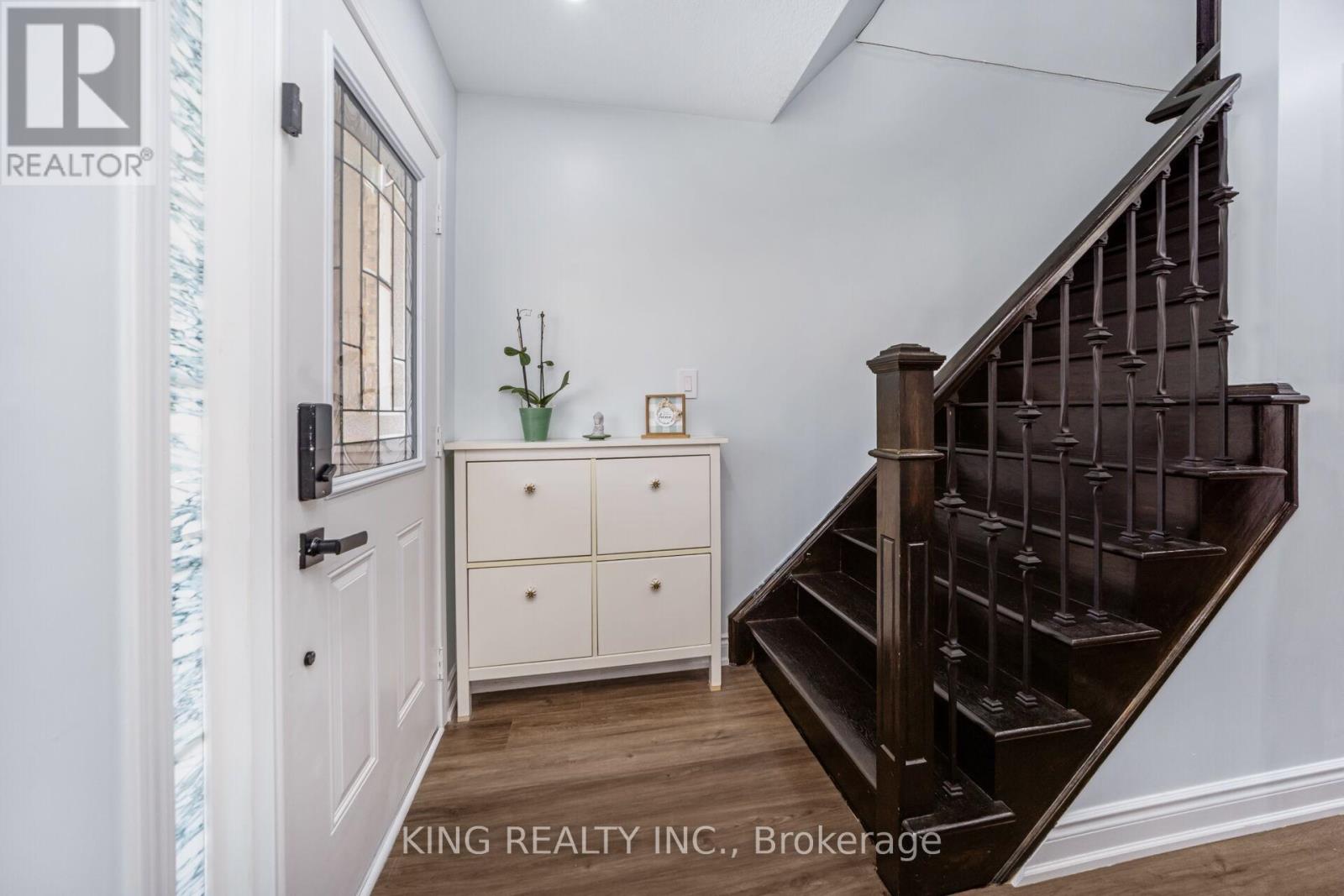 87 Fletcher Circle, Cambridge, Ontario  N3C 0B5 - Photo 6 - X12583840