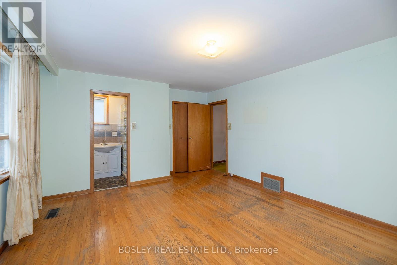 332 Senlac Road, Toronto, Ontario  M2R 1R3 - Photo 18 - C12650700