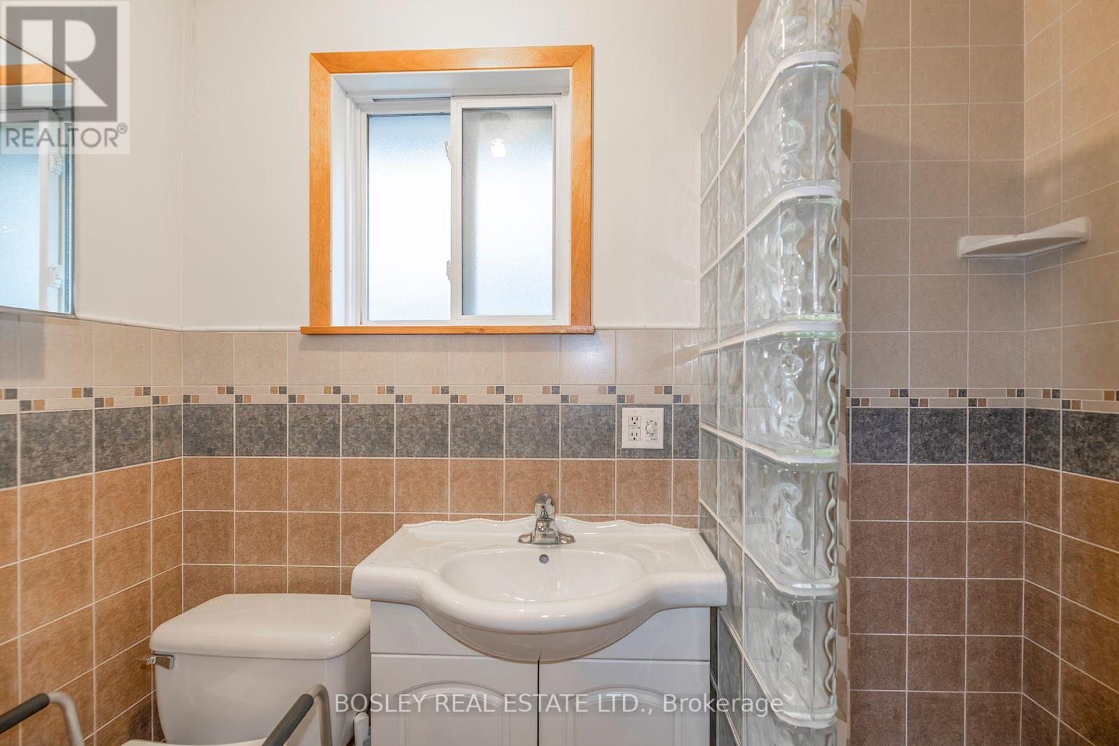 332 Senlac Road, Toronto, Ontario  M2R 1R3 - Photo 19 - C12650700