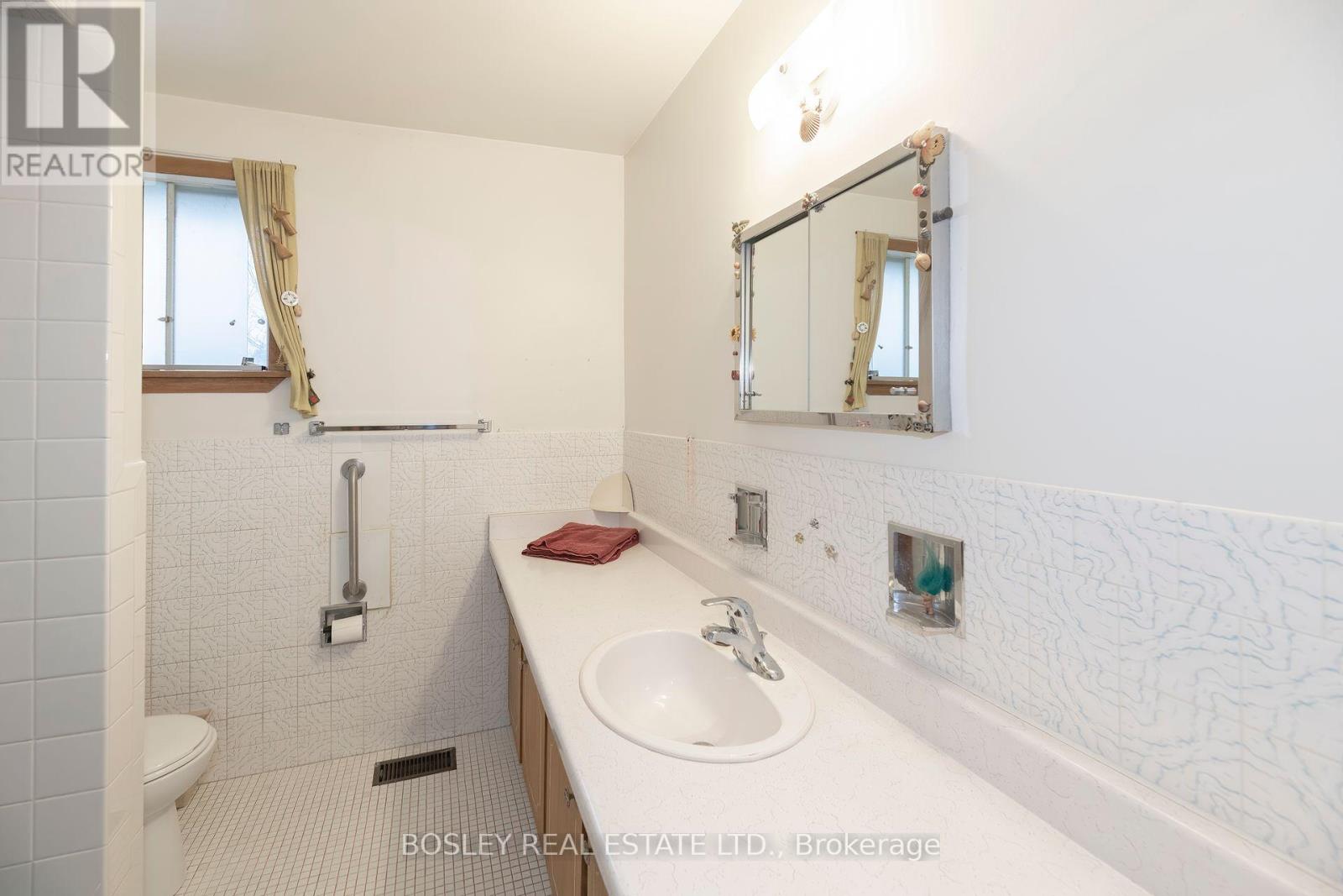 332 Senlac Road, Toronto, Ontario  M2R 1R3 - Photo 24 - C12650700