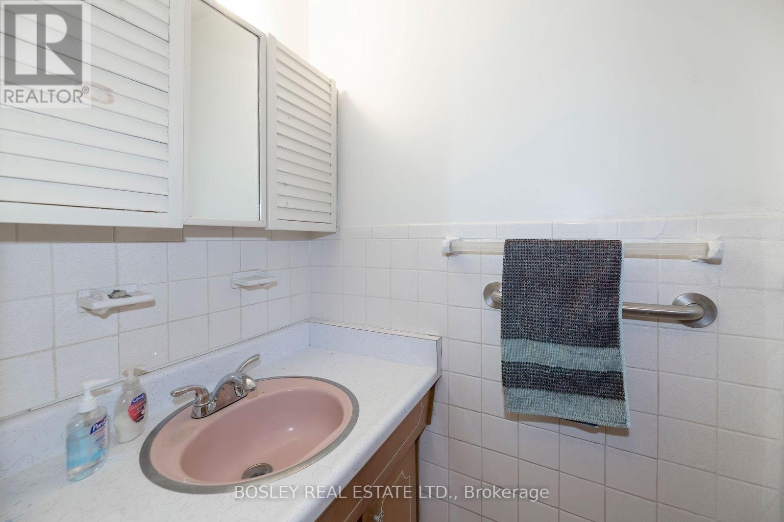 332 Senlac Road, Toronto, Ontario  M2R 1R3 - Photo 29 - C12650700