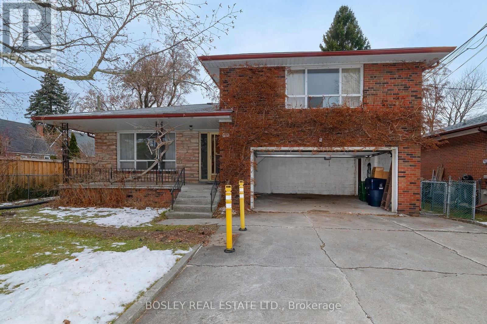 332 Senlac Road, Toronto, Ontario  M2R 1R3 - Photo 3 - C12650700