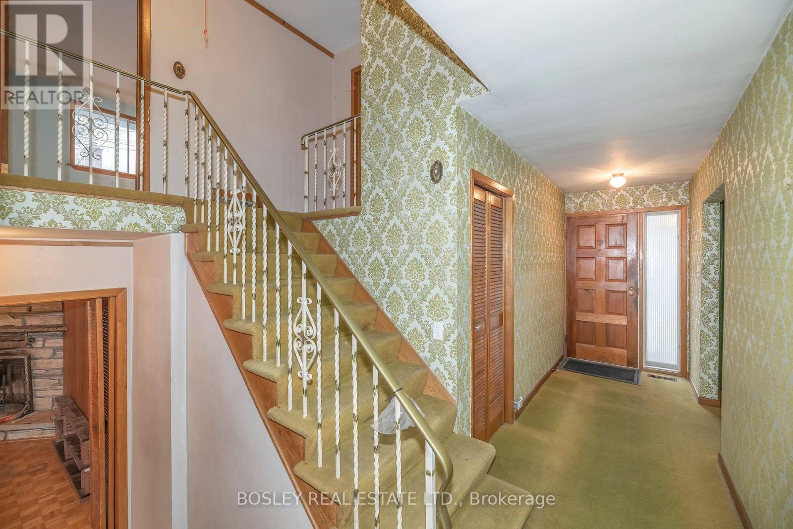 332 Senlac Road, Toronto, Ontario  M2R 1R3 - Photo 6 - C12650700