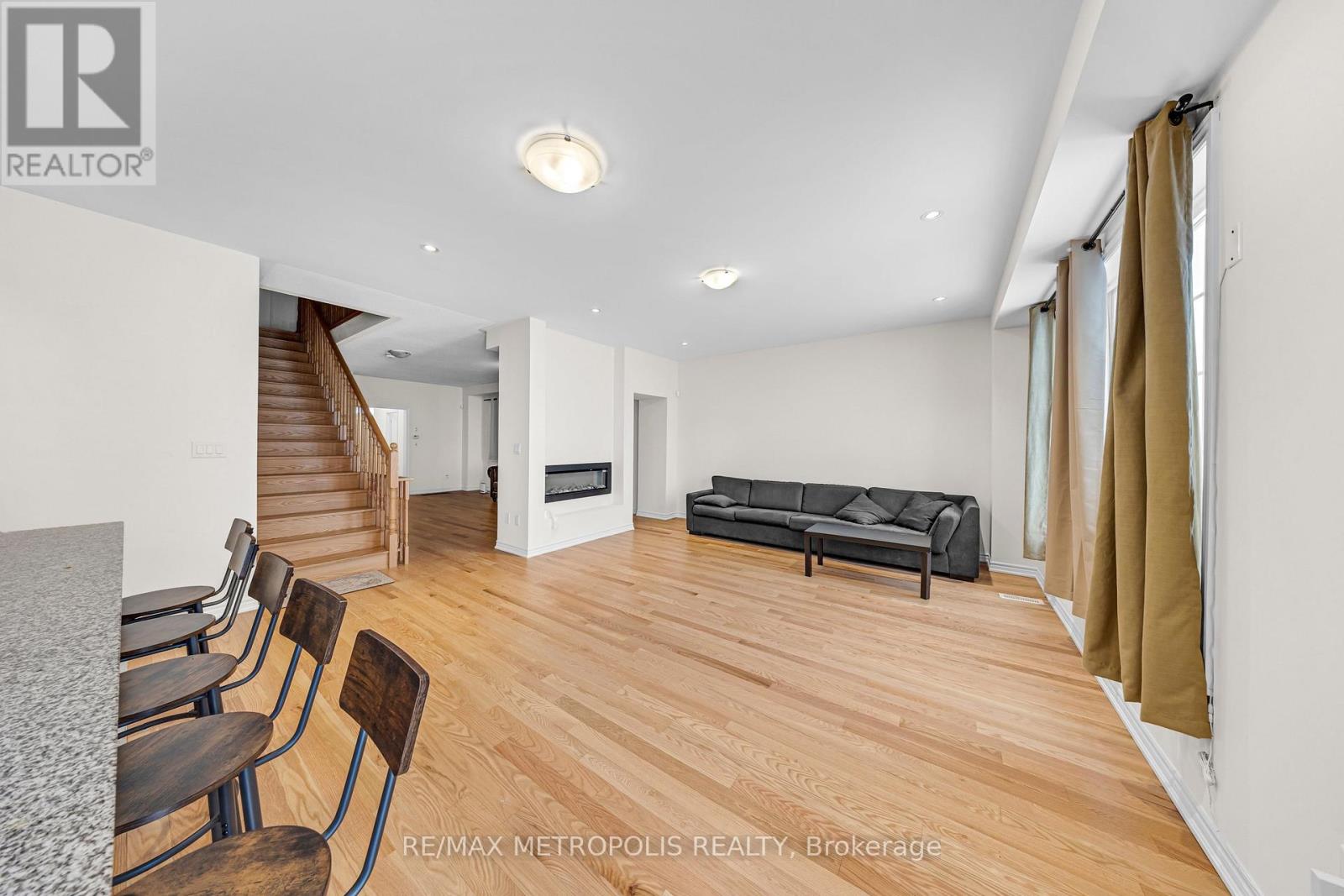 941 Rexton Drive, Oshawa, Ontario  L1L 0V1 - Photo 13 - E12650702