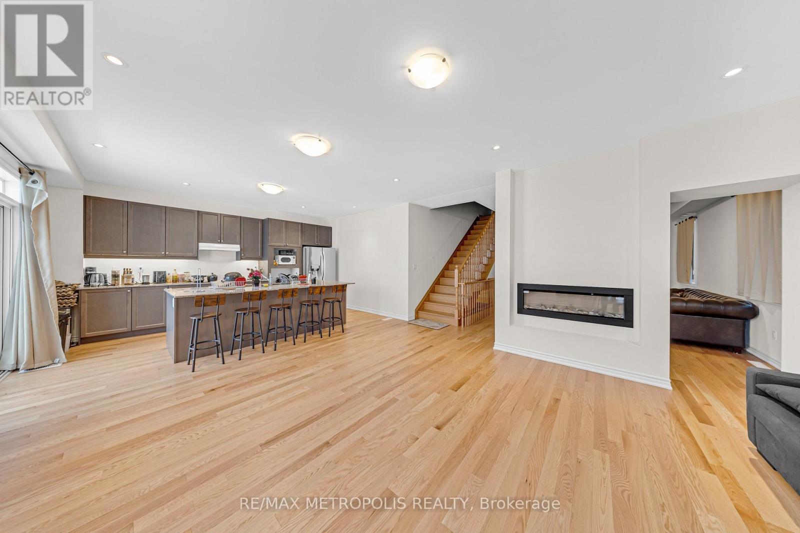 941 Rexton Drive, Oshawa, Ontario  L1L 0V1 - Photo 15 - E12650702