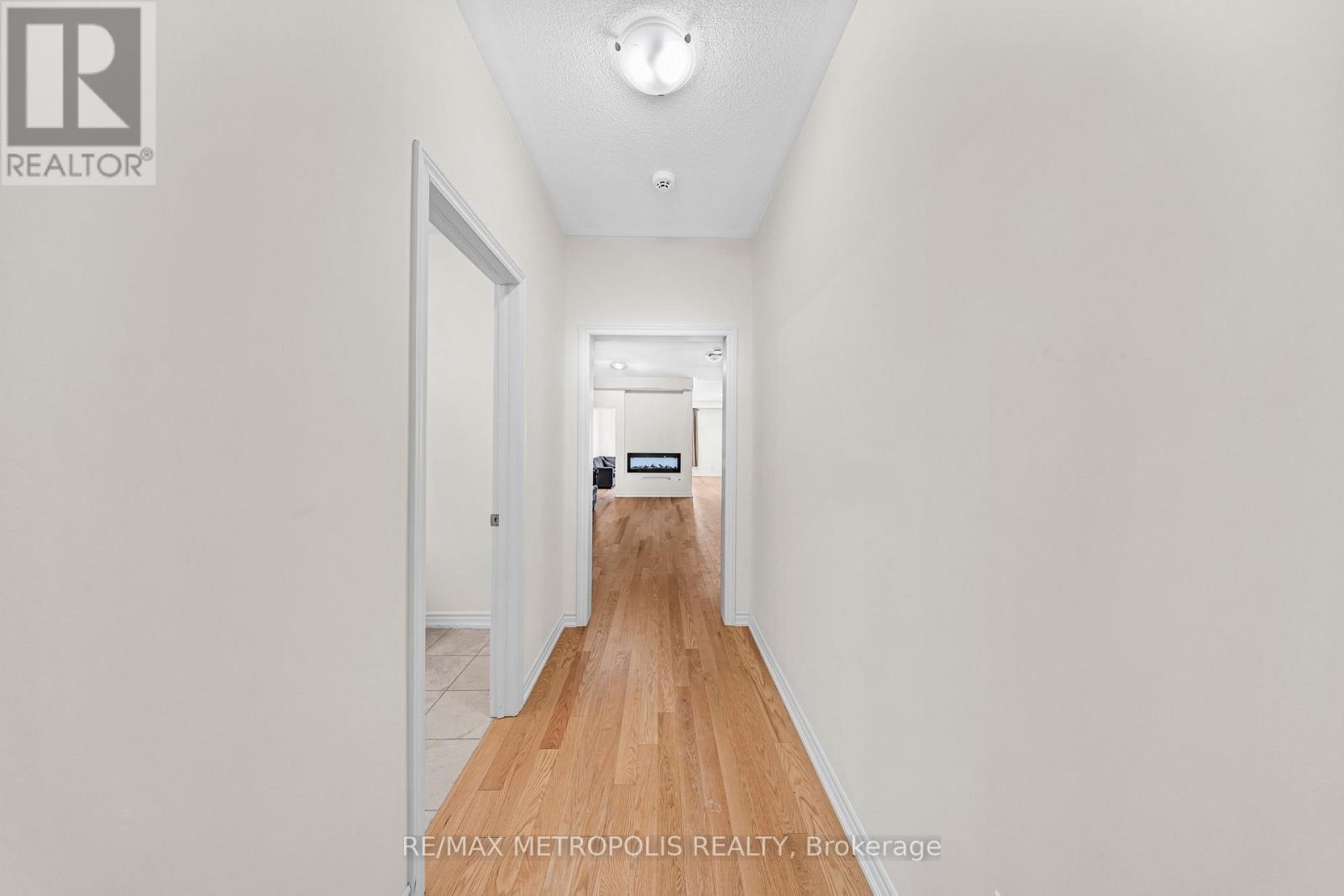 941 Rexton Drive, Oshawa, Ontario  L1L 0V1 - Photo 5 - E12650702