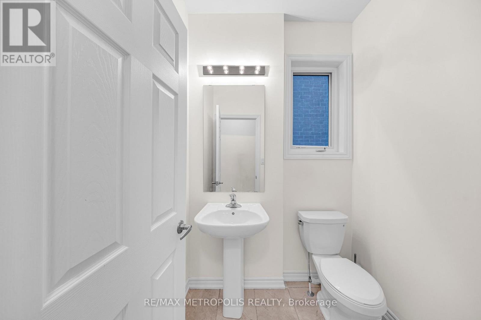 941 Rexton Drive, Oshawa, Ontario  L1L 0V1 - Photo 6 - E12650702