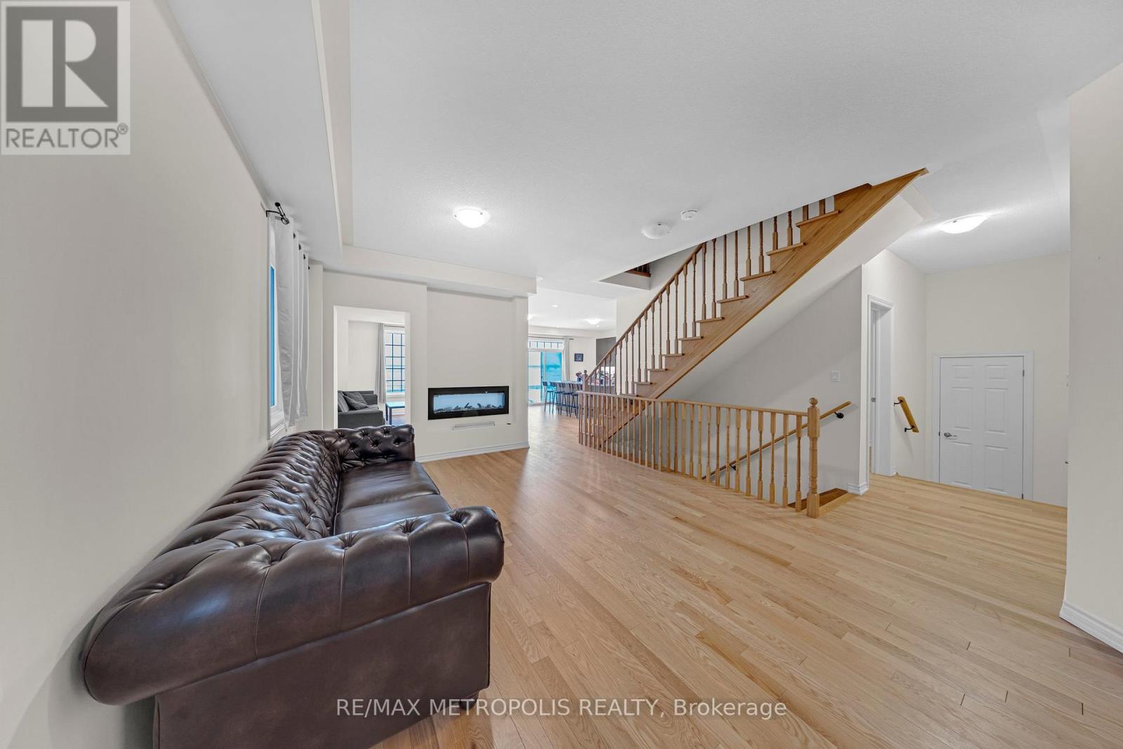 941 Rexton Drive, Oshawa, Ontario  L1L 0V1 - Photo 7 - E12650702