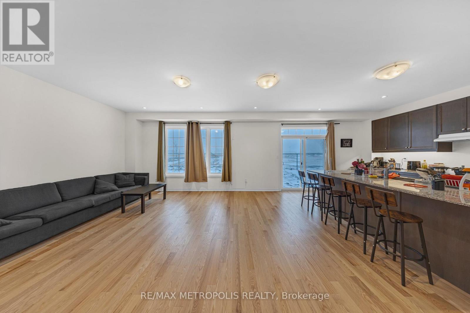 941 Rexton Drive, Oshawa, Ontario  L1L 0V1 - Photo 9 - E12650702