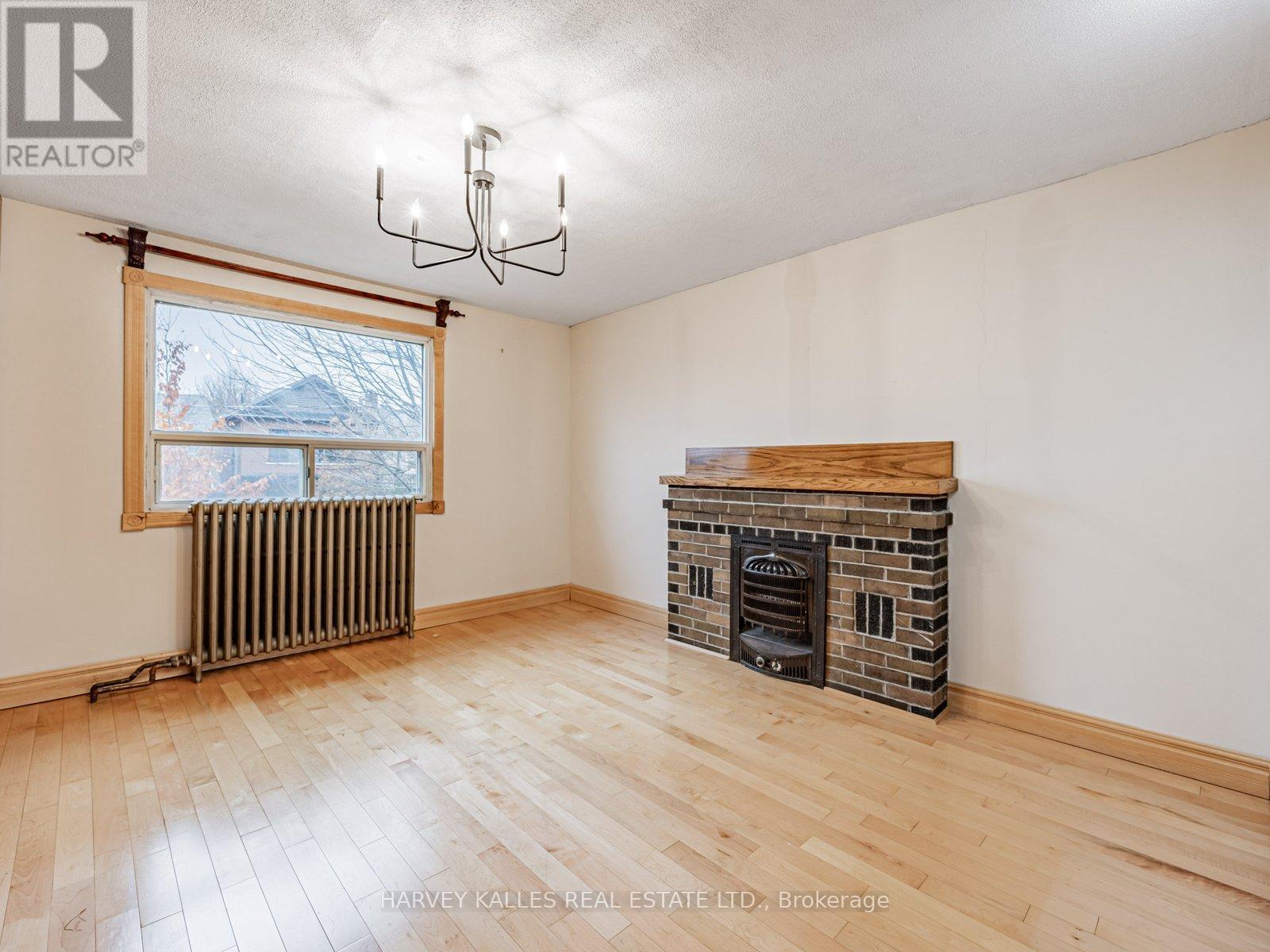 57 Kenwood Avenue, Toronto, Ontario  M6C 2S1 - Photo 20 - C12585742