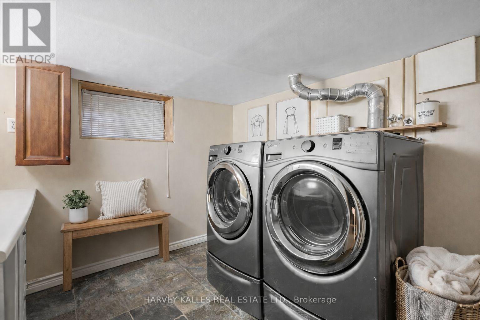 57 Kenwood Avenue, Toronto, Ontario  M6C 2S1 - Photo 10 - C12585742