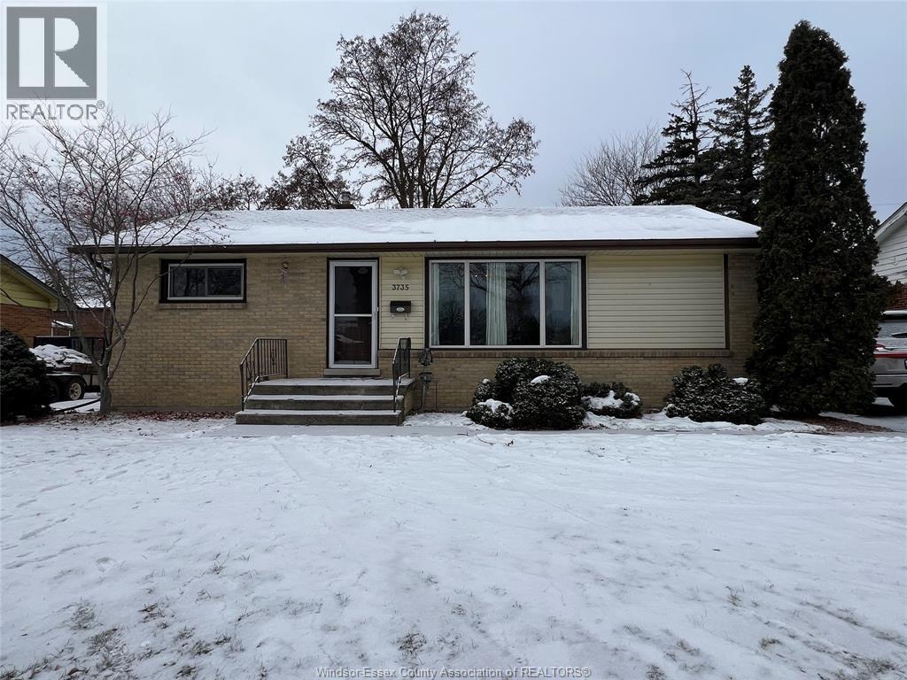 3735 Glenwood, Windsor, Ontario  N9E 2Y6 - Photo 2 - 25031646