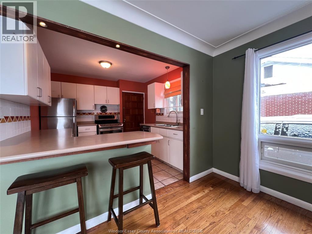 3735 Glenwood, Windsor, Ontario  N9E 2Y6 - Photo 11 - 25031646