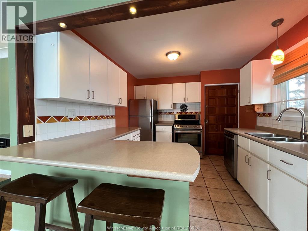 3735 Glenwood, Windsor, Ontario  N9E 2Y6 - Photo 12 - 25031646