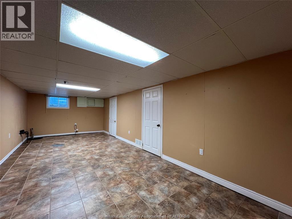 3735 Glenwood, Windsor, Ontario  N9E 2Y6 - Photo 31 - 25031646