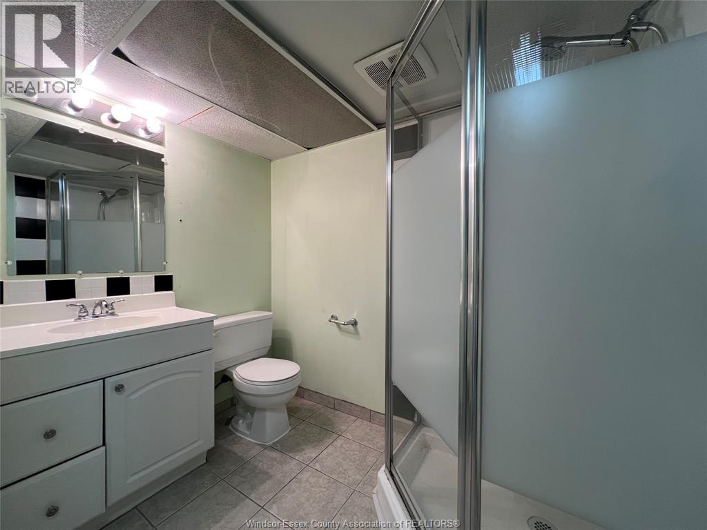 3735 Glenwood, Windsor, Ontario  N9E 2Y6 - Photo 38 - 25031646