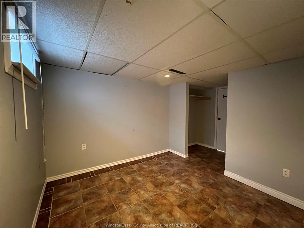 3735 Glenwood, Windsor, Ontario  N9E 2Y6 - Photo 35 - 25031646
