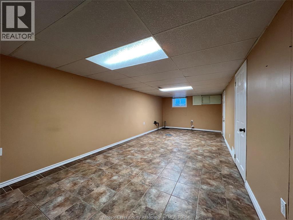 3735 Glenwood, Windsor, Ontario  N9E 2Y6 - Photo 32 - 25031646