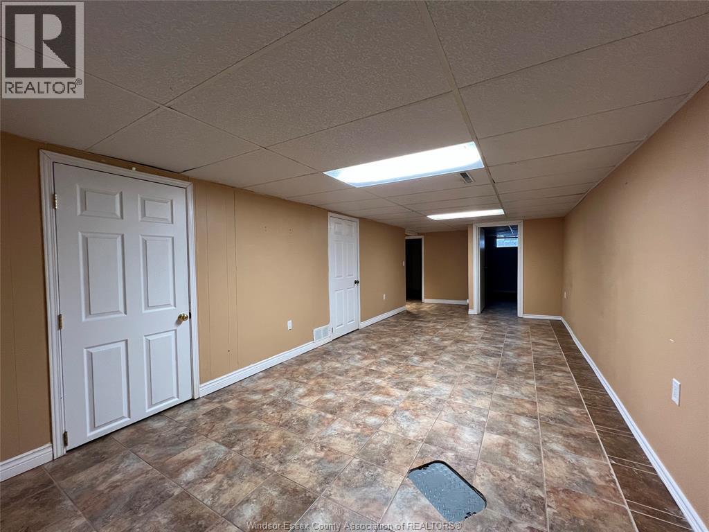 3735 Glenwood, Windsor, Ontario  N9E 2Y6 - Photo 33 - 25031646