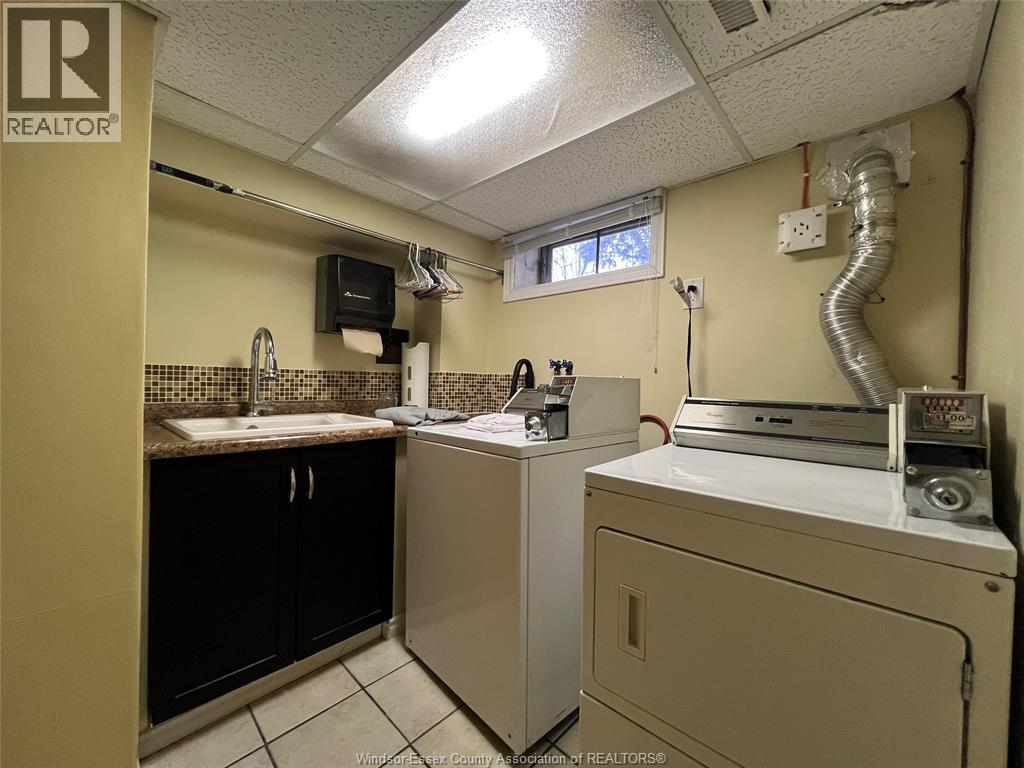 3735 Glenwood, Windsor, Ontario  N9E 2Y6 - Photo 40 - 25031646