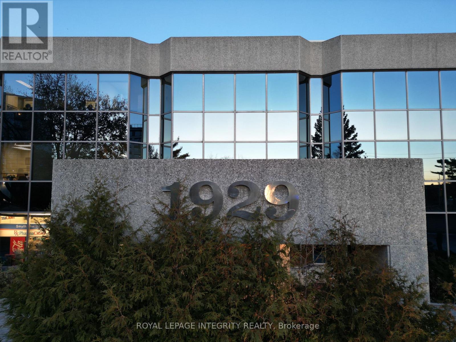 204 - 1929 Russell Road, Ottawa, Ontario  K1G 4G3 - Photo 28 - X12650728