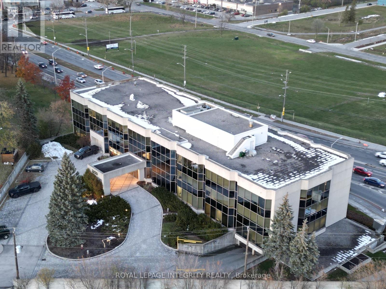 204 - 1929 Russell Road, Ottawa, Ontario  K1G 4G3 - Photo 3 - X12650728