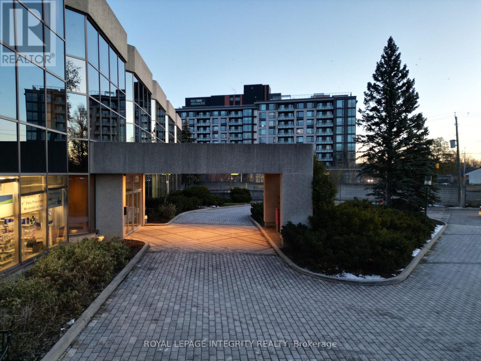 204 - 1929 Russell Road, Ottawa, Ontario  K1G 4G3 - Photo 6 - X12650728