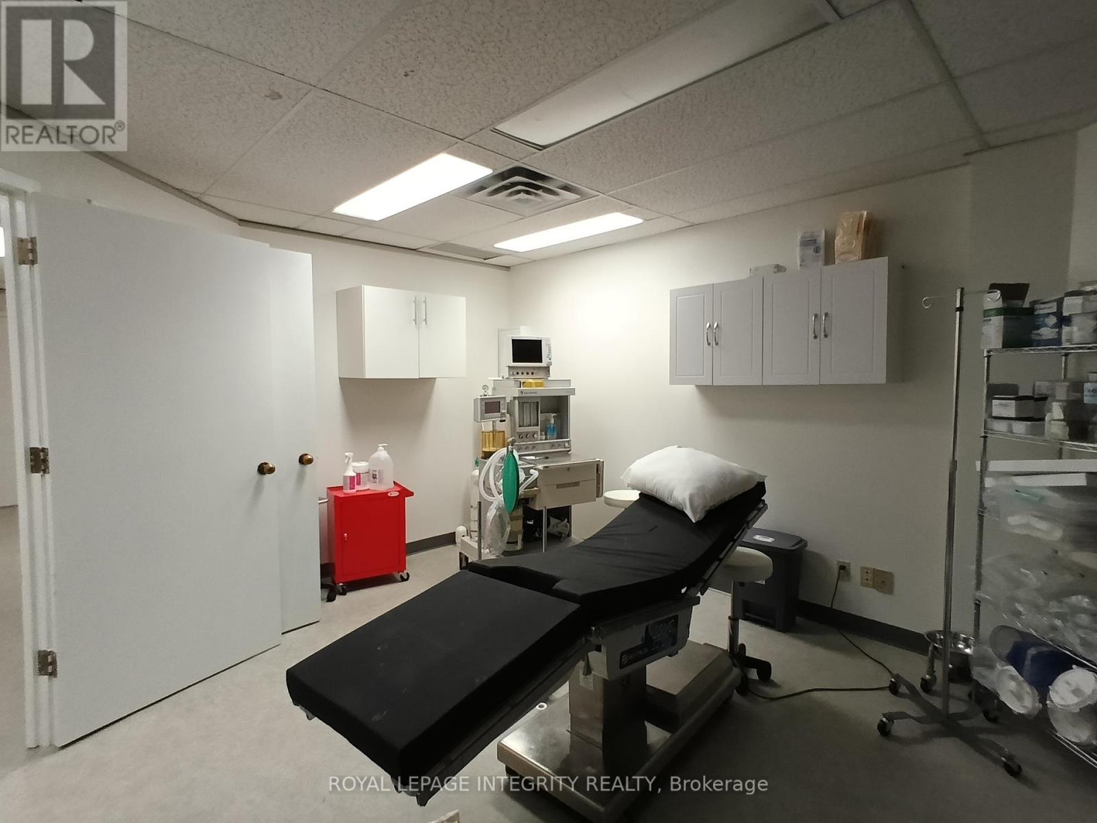 204 - 1929 Russell Road, Ottawa, Ontario  K1G 4G3 - Photo 9 - X12650728