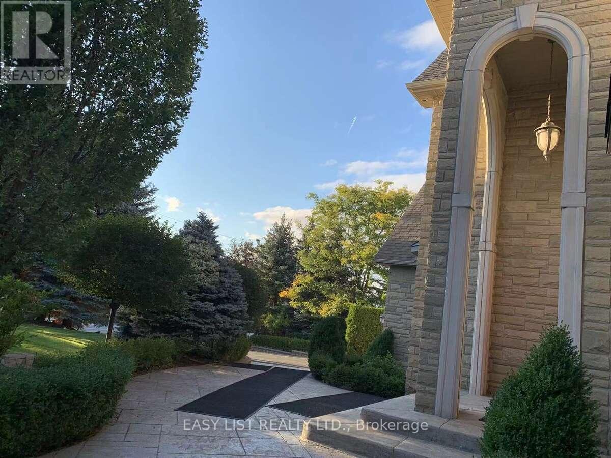 785 Clarence Street, Vaughan, Ontario  L4L 8V2 - Photo 2 - N12650732