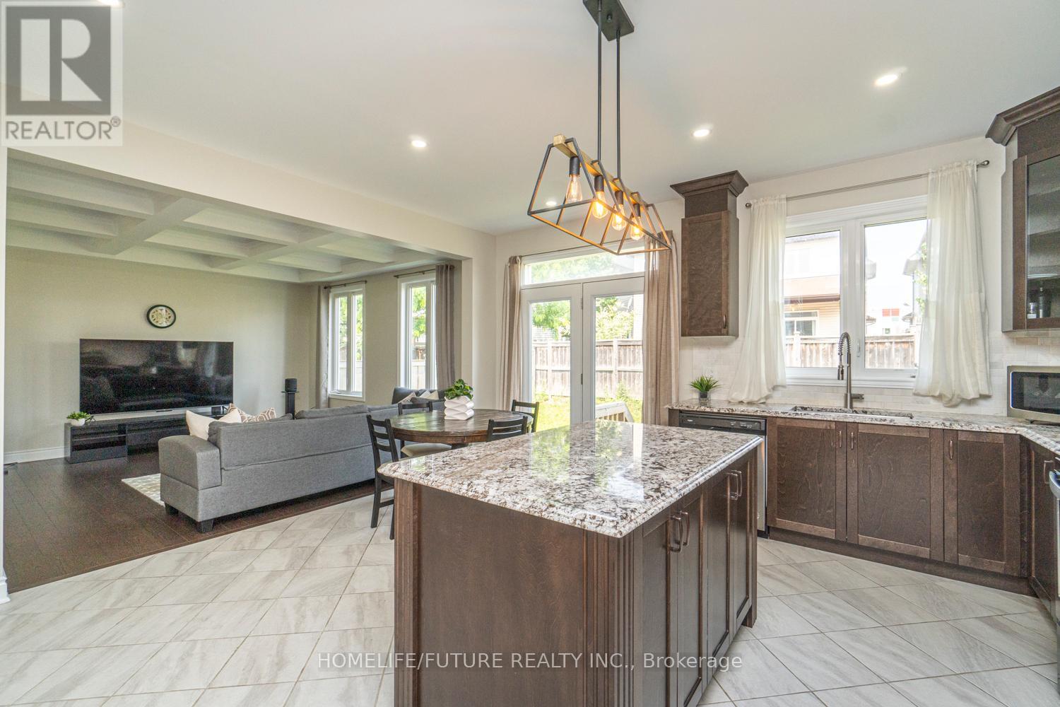 623 Parade Drive, Ottawa, Ontario  K2S 0Y7 - Photo 14 - X12650722