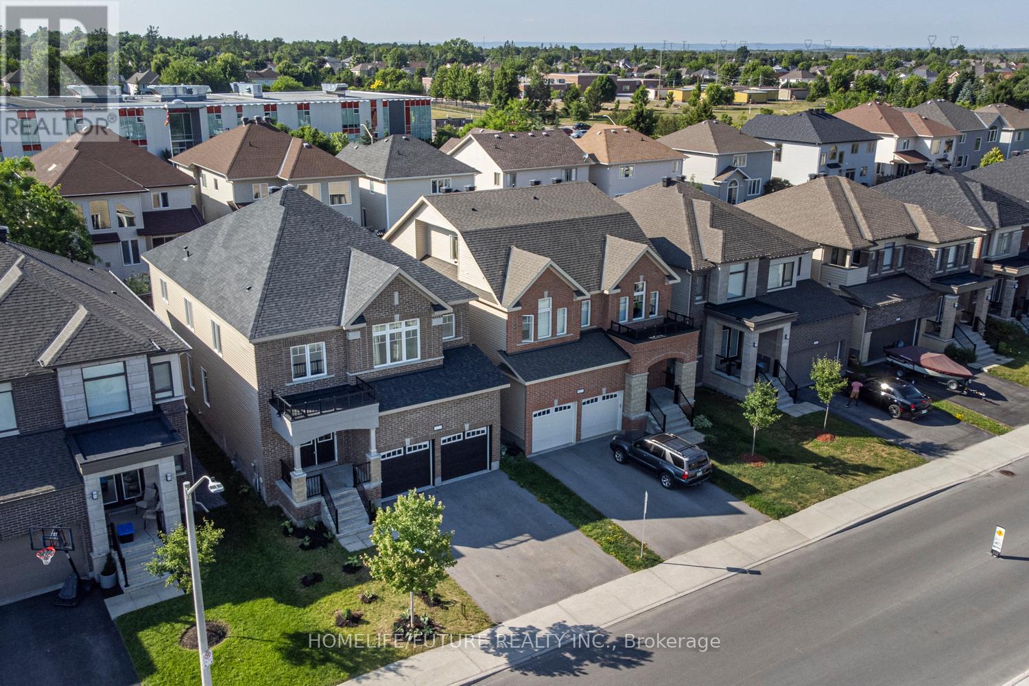 623 Parade Drive, Ottawa, Ontario  K2S 0Y7 - Photo 5 - X12650722