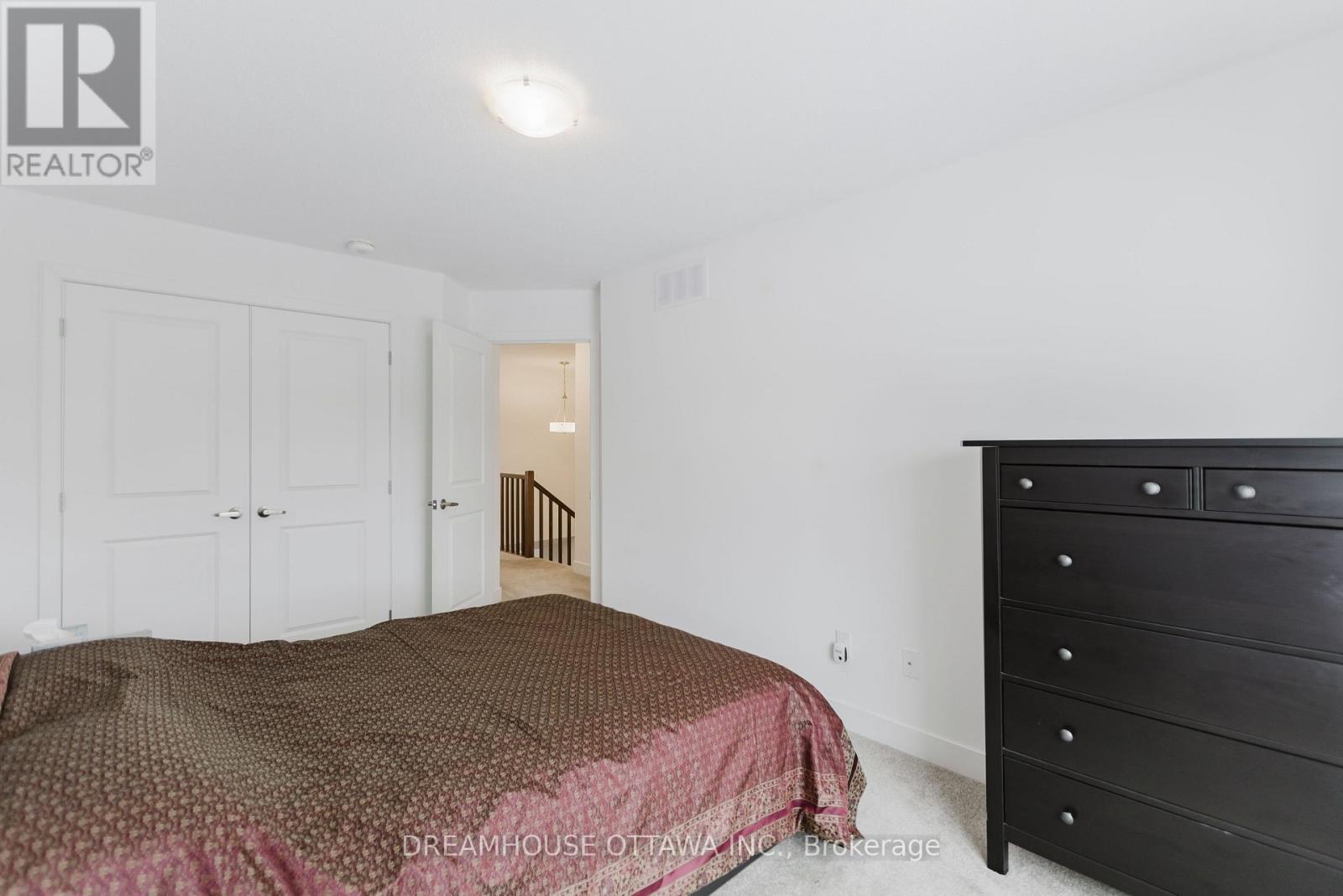 257 Finsbury Avenue, Ottawa, Ontario  K2S 2Y2 - Photo 27 - X12393510