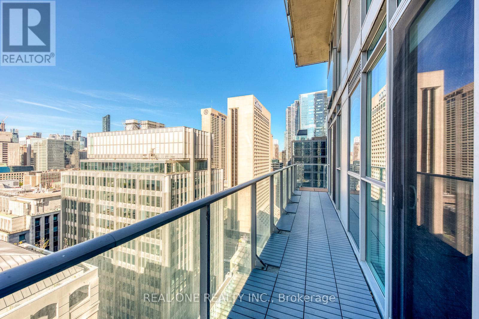 2007 - 126 Simcoe Street, Toronto, Ontario  M5H 4E6 - Photo 15 - C12650752