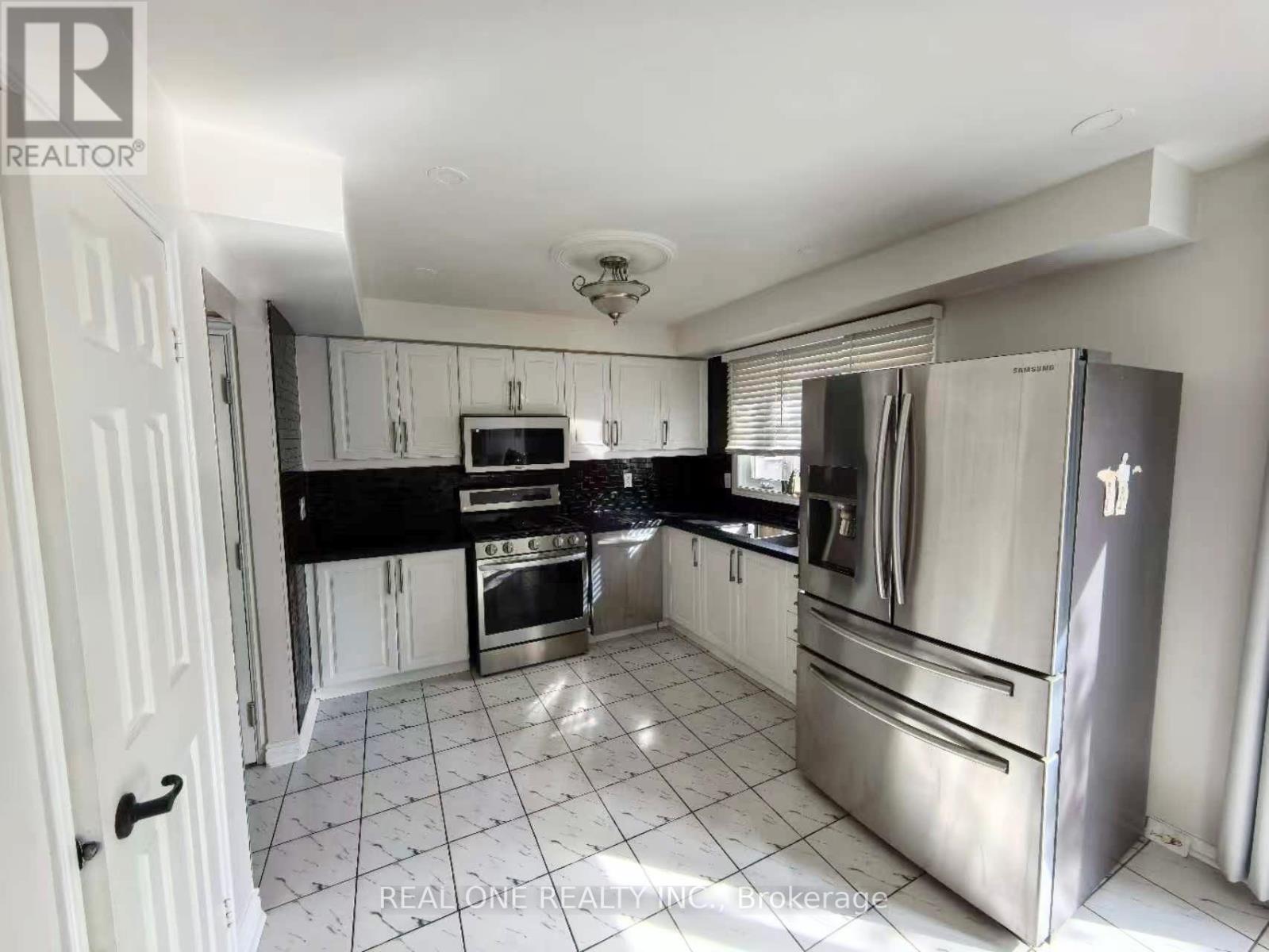 144 Clansman Trail, Mississauga, Ontario  L4Z 3G8 - Photo 6 - W12650750