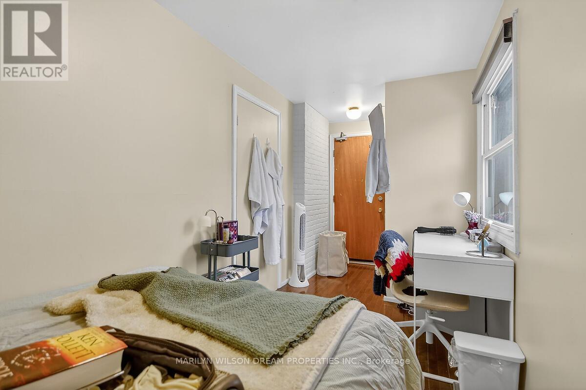 152 Goulburn Avenue, Ottawa, Ontario  K1N 8E2 - Photo 12 - X12650766