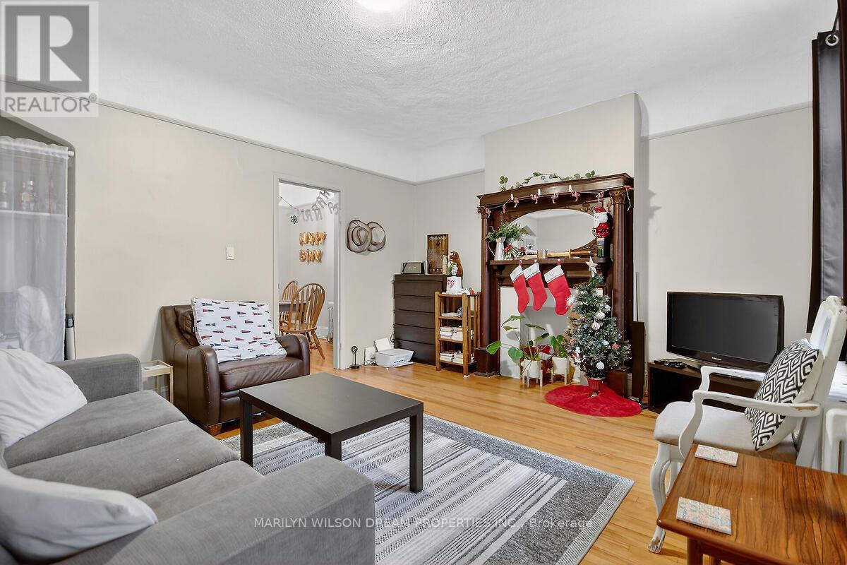 152 Goulburn Avenue, Ottawa, Ontario  K1N 8E2 - Photo 6 - X12650766