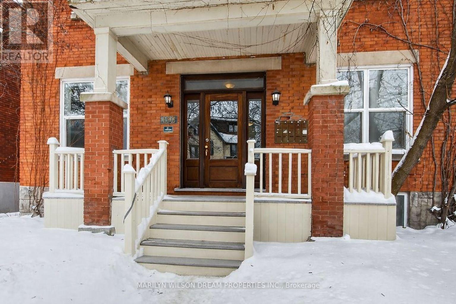 152 Goulburn Avenue, Ottawa, Ontario  K1N 8E2 - Photo 3 - X12650768