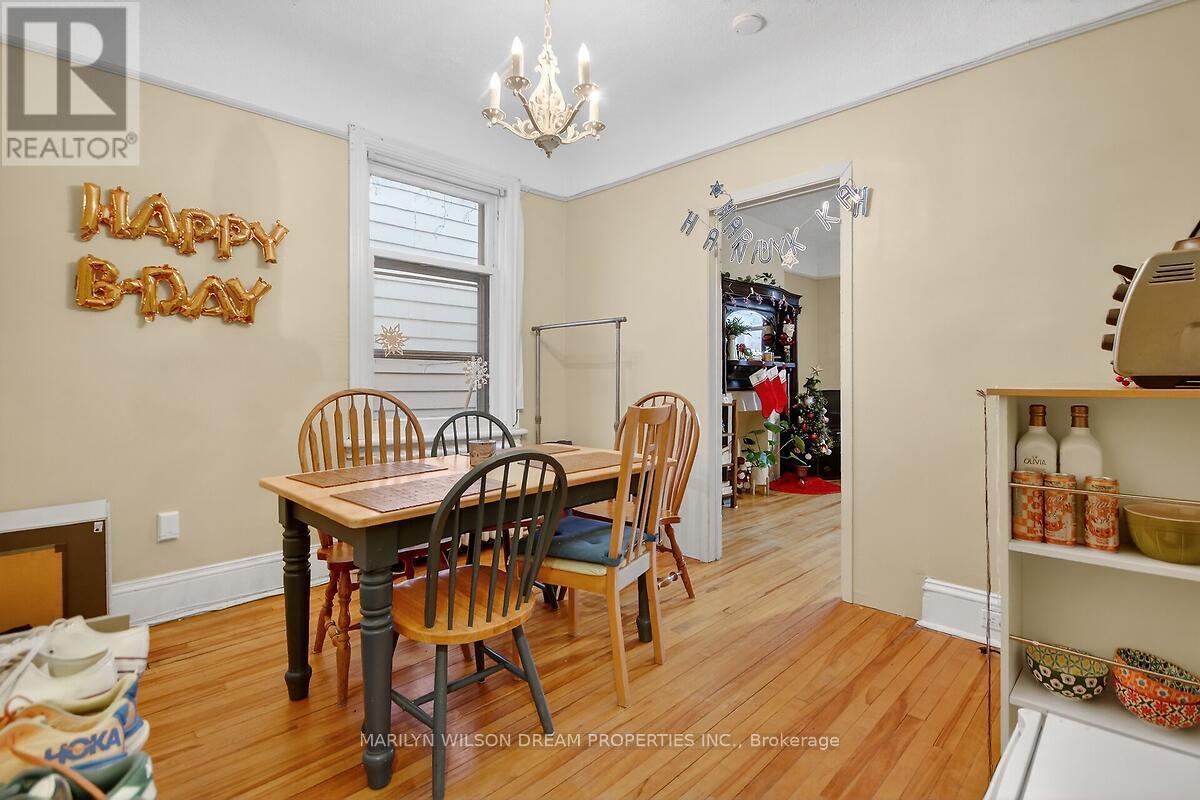 152 Goulburn Avenue, Ottawa, Ontario  K1N 8E2 - Photo 9 - X12650768