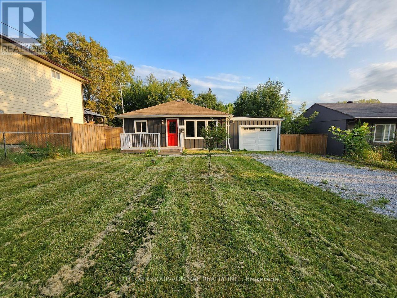 141 Silas Boulevard, Georgina, Ontario  L4P 2K2 - Photo 24 - N12473499