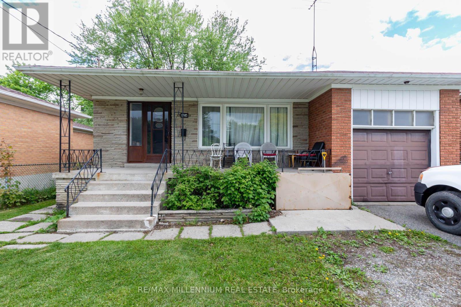 484 DREWRY AVENUE, Toronto, Ontario