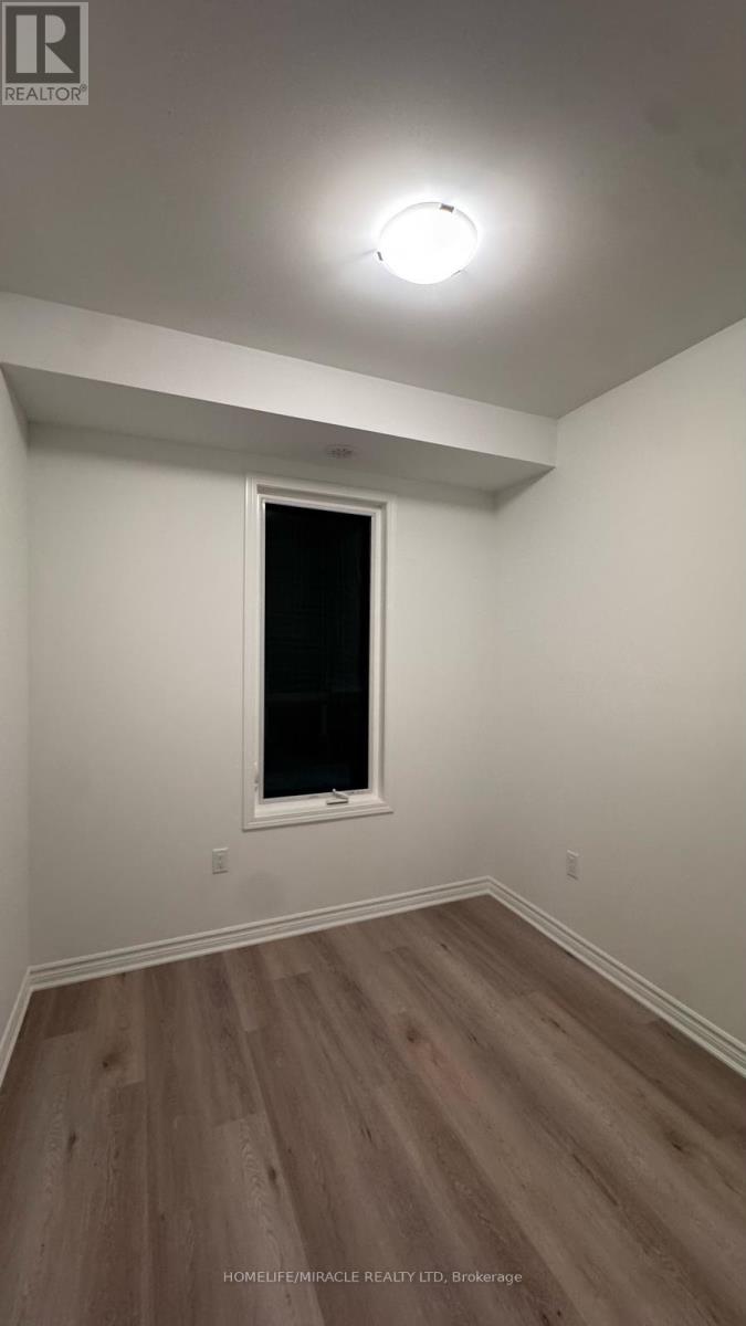 98 Pearen Lane, Barrie, Ontario  L9J 1A5 - Photo 12 - S12650772