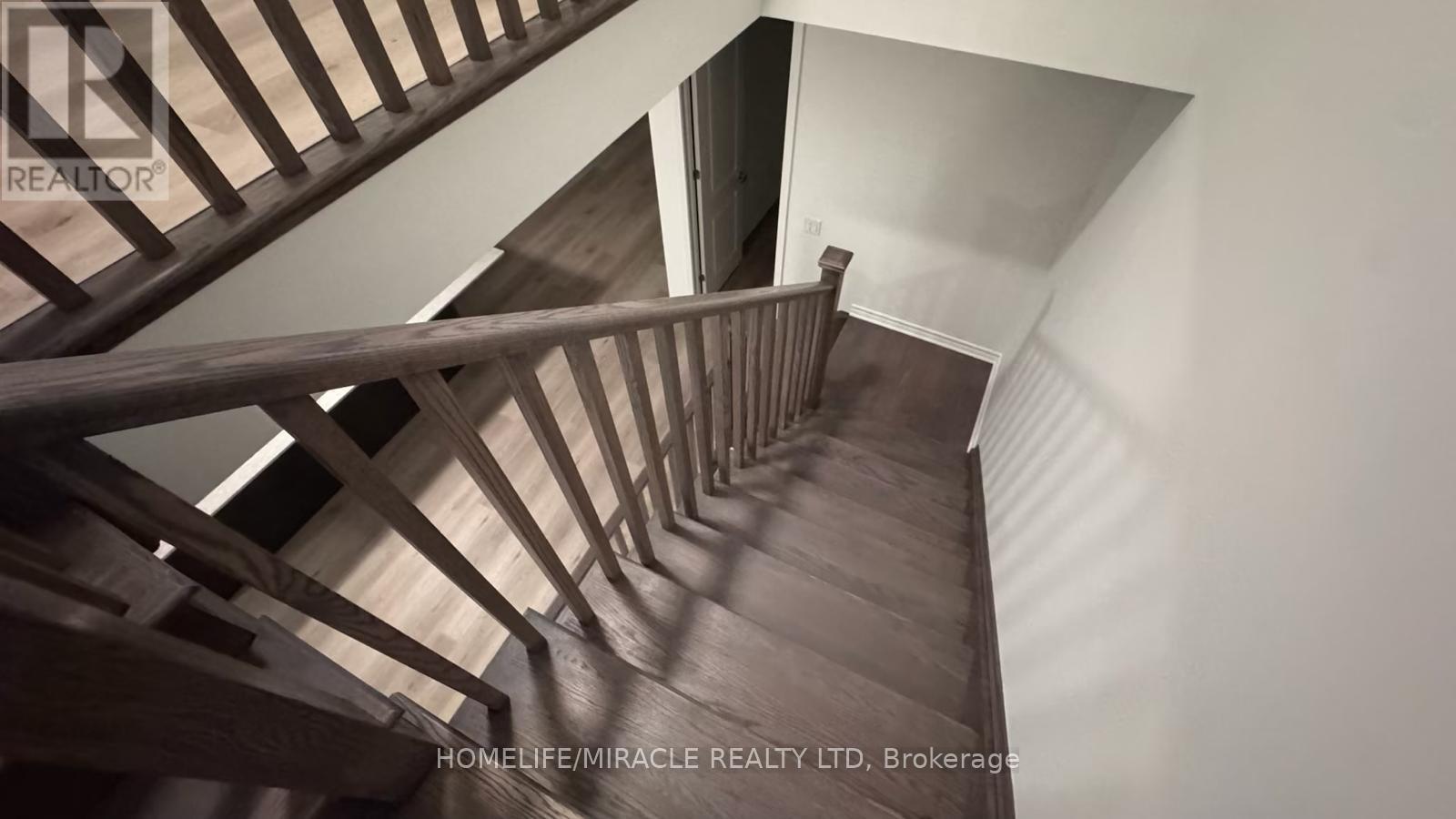 98 Pearen Lane, Barrie, Ontario  L9J 1A5 - Photo 13 - S12650772