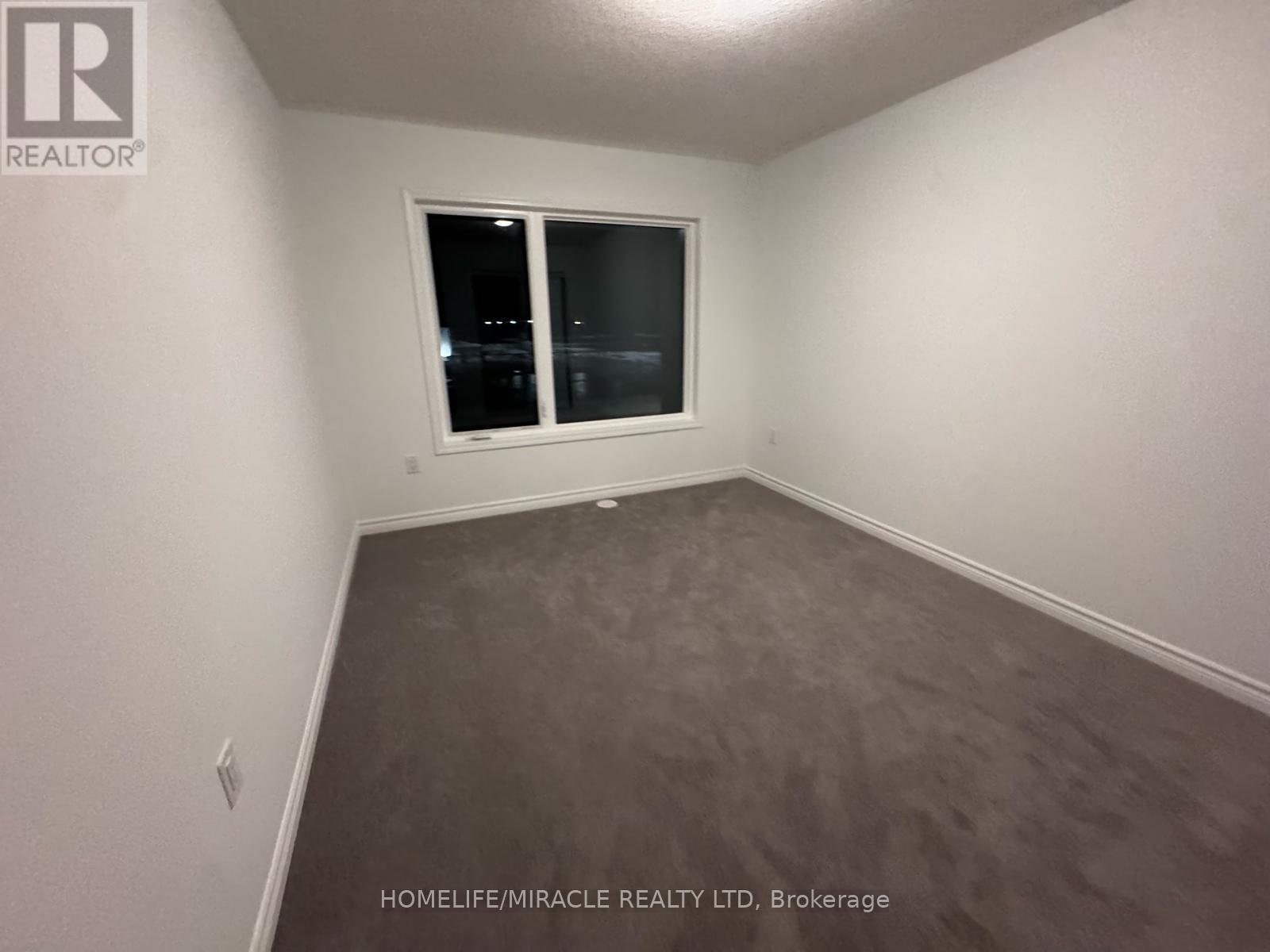 98 Pearen Lane, Barrie, Ontario  L9J 1A5 - Photo 16 - S12650772