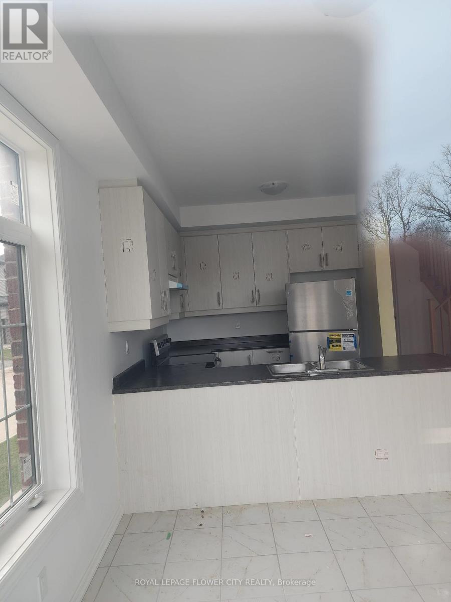 7432 Baycrest Common, Niagara Falls, Ontario  L2G 3L9 - Photo 8 - X12650774