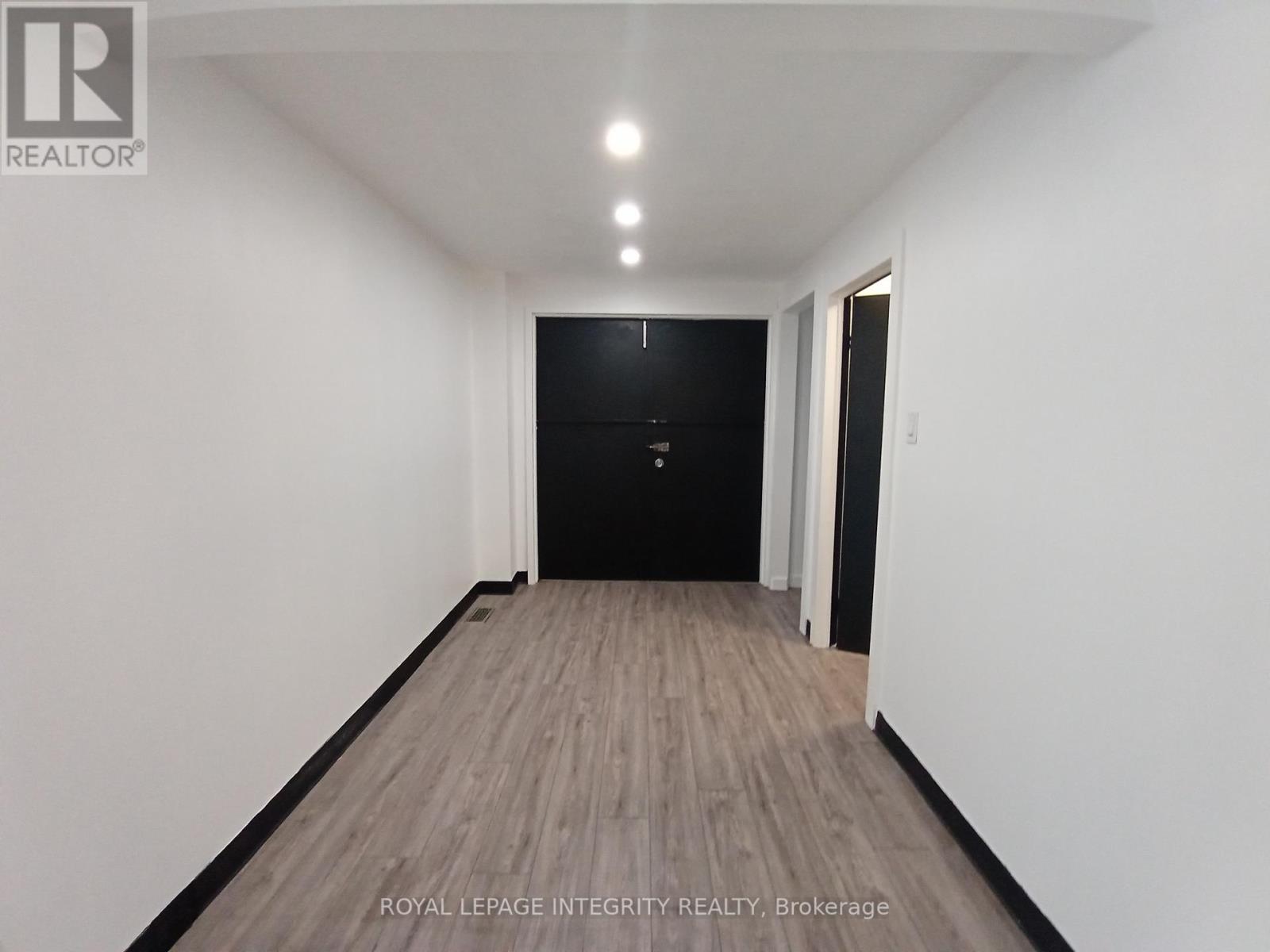 101 - 605 Center Street, Ottawa, Ontario  K1K 2N8 - Photo 5 - X12650798